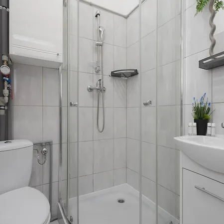 Functional Pet-friendly With A Workspace By Renters Apartamento *