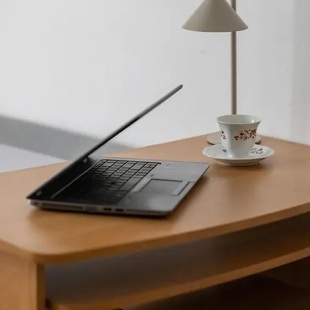 Functional Pet-friendly With A Workspace By Renters Apartamento *